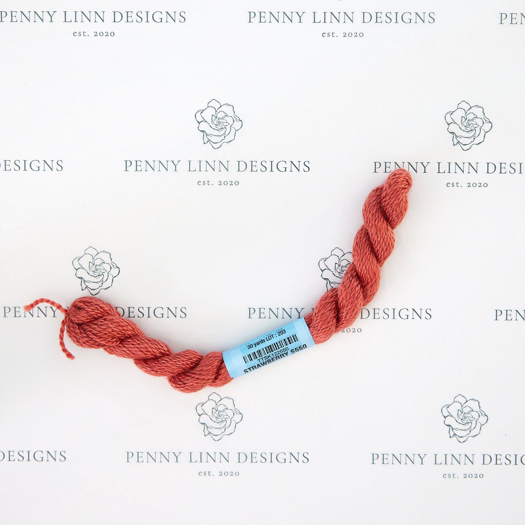 Essentials Skein 550 Strawberry
