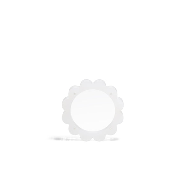 Scallop Acrylic Frame - 4" Circle - White