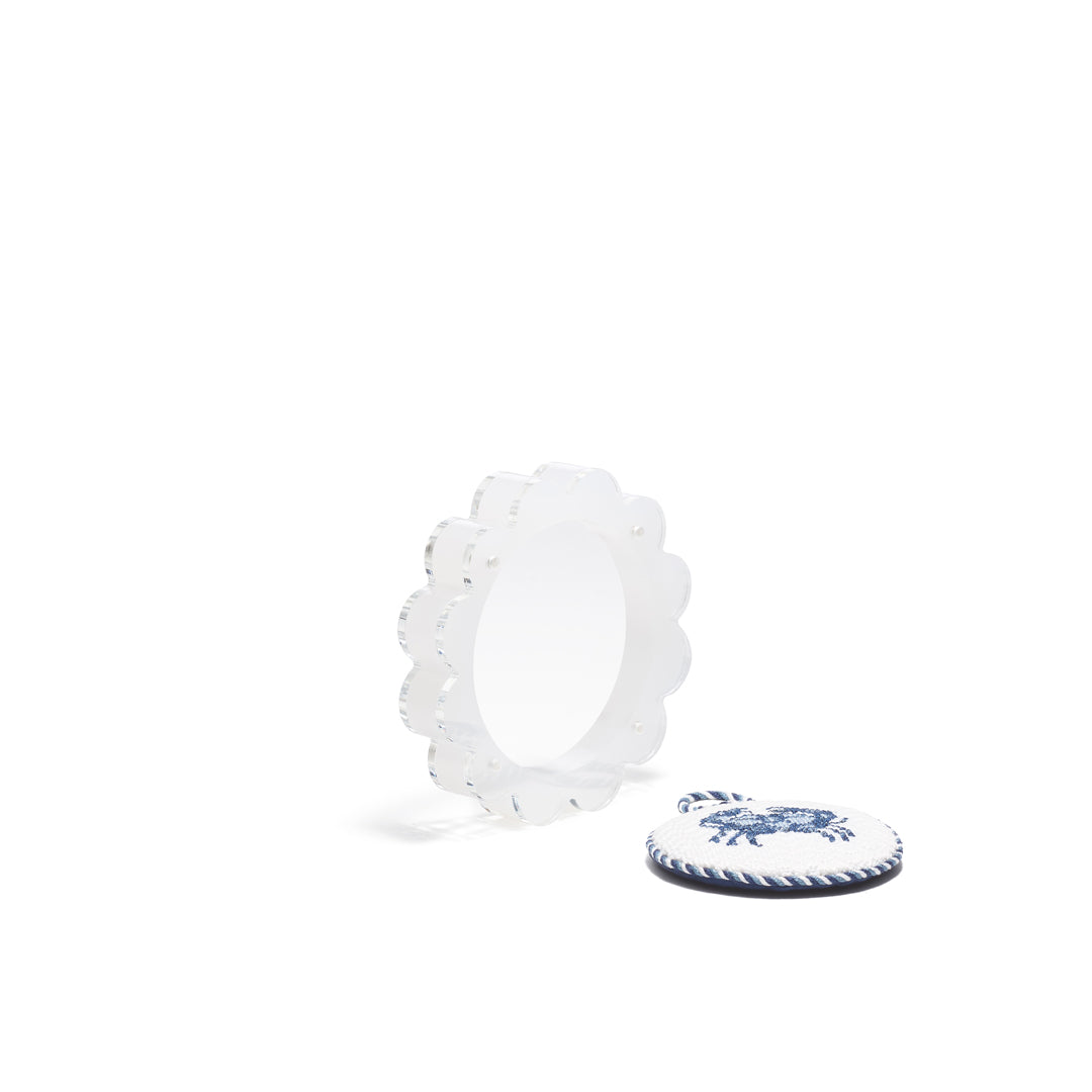 Scallop Acrylic Frame - 4" Circle - White