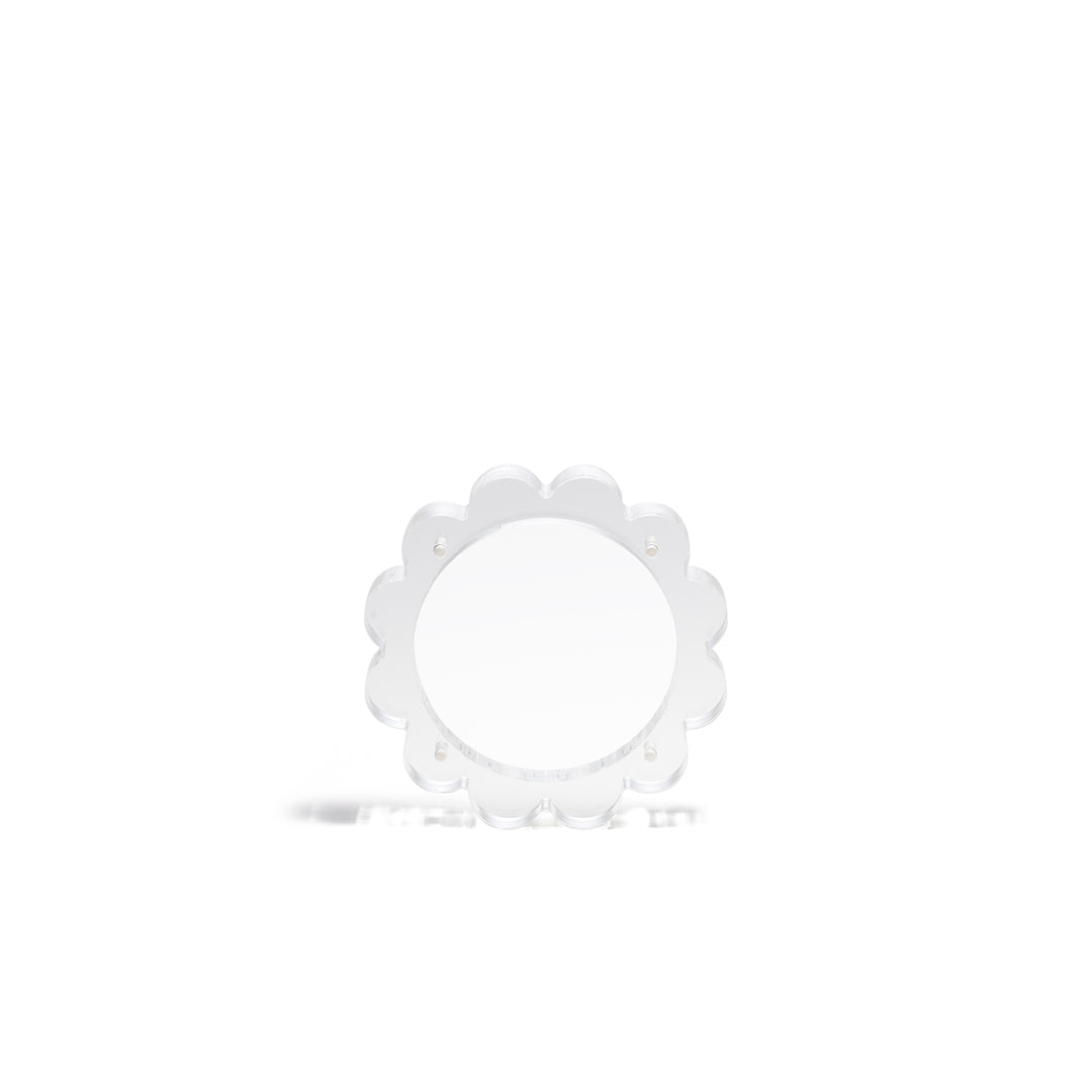 Scallop Acrylic Frame - 4" Circle - Clear