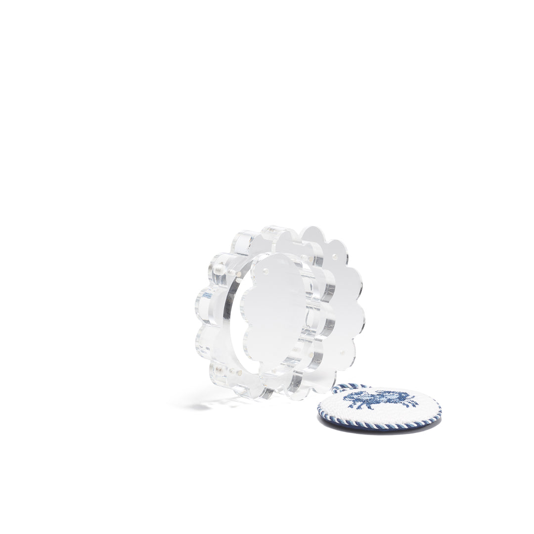 Scallop Acrylic Frame - 4" Circle - Clear