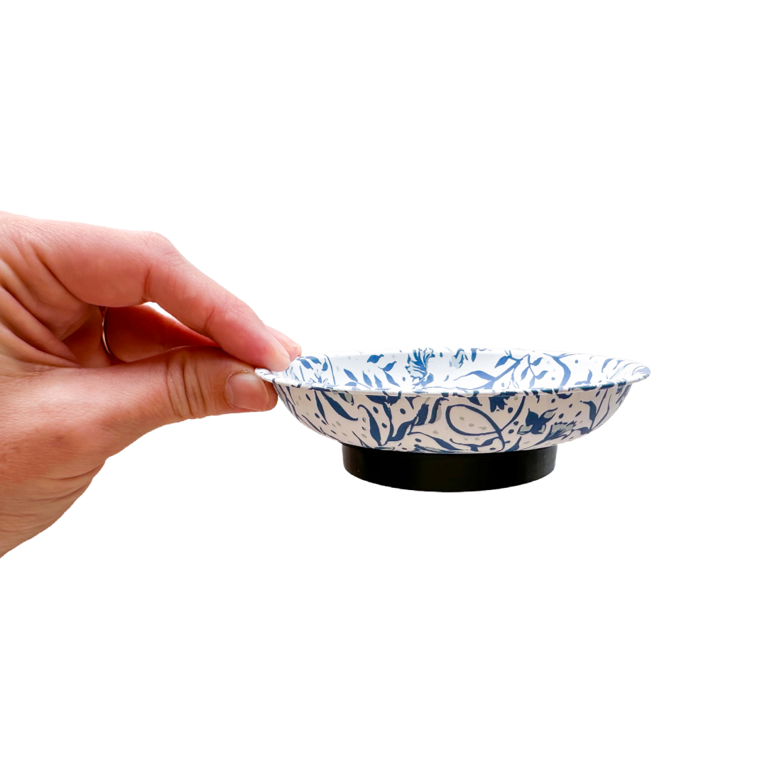 Blue Needlepoint Print Magnetic Ort Bowl