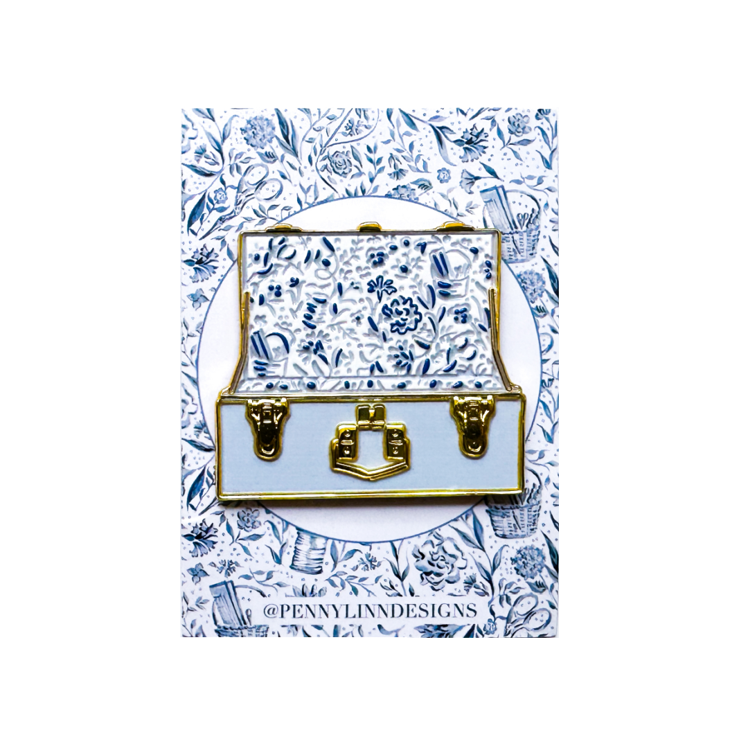 Petite Keep Open Trunk Needleminder in Needlepoint Print – Penny Linn