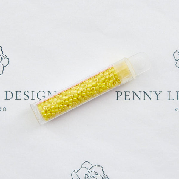 Sundance Seed Beads Size 11 - Pearl Yellow #422