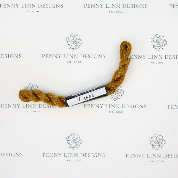 ThreadworX Vineyard Silk V1683 Golden Camel